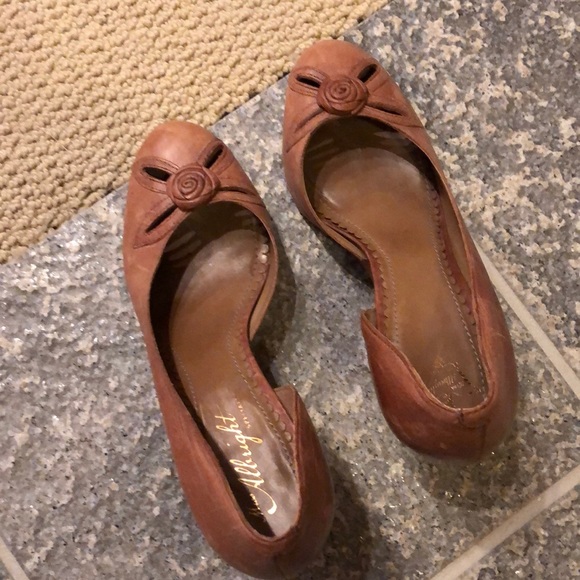 Nicoise Rose Crest Cut Wedges - Picture 7 of 8